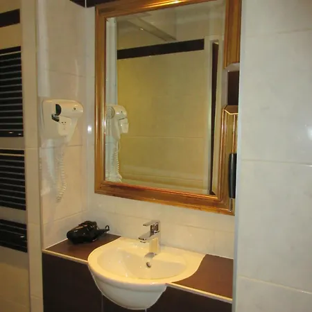 Hotel Attache L Contactless Check-In Vienna Room photo
