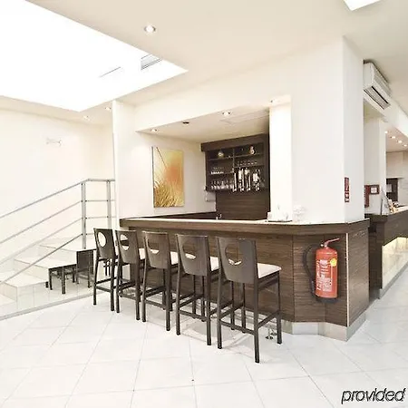 Hotel Attache L Contactless Check-In 