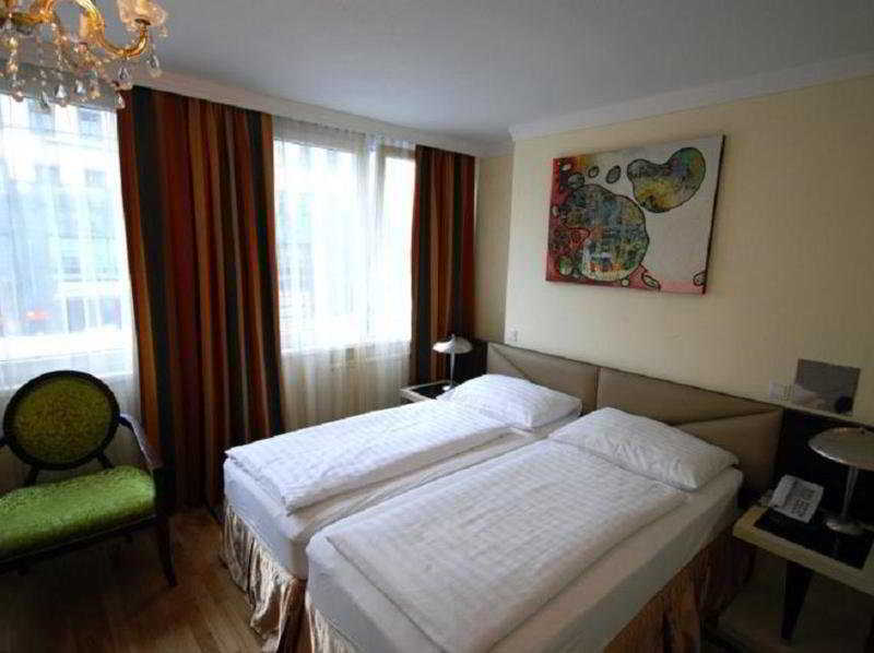 Attaché Hotel Vienna